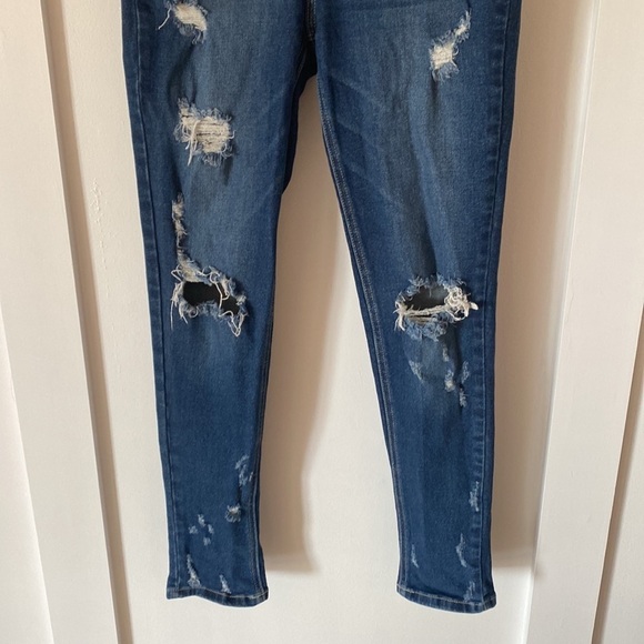 KANCAN distressed ankle skinny - Picture 4 of 11